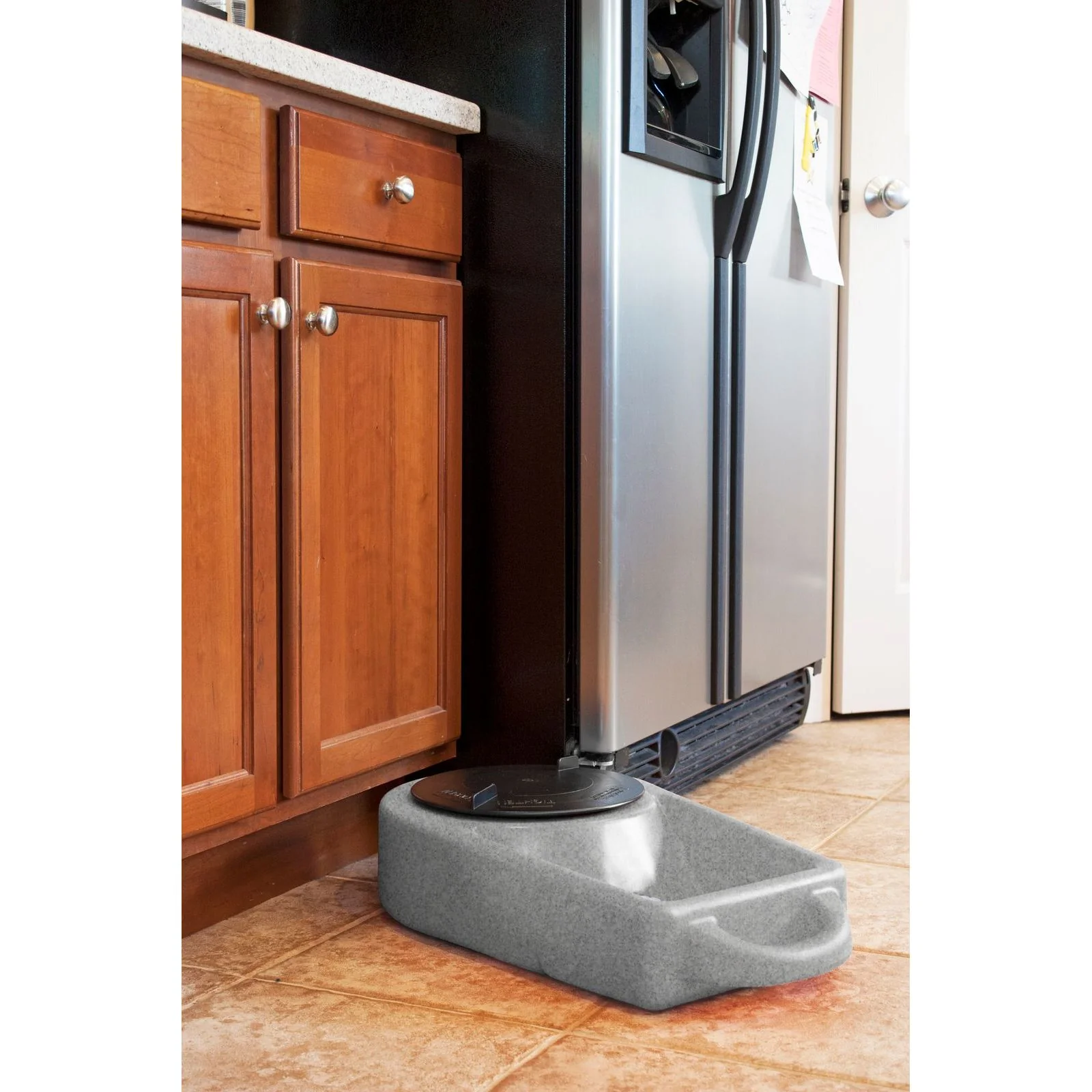 Dakota283 Dine N Dash – Feeding and Watering System - Image 12