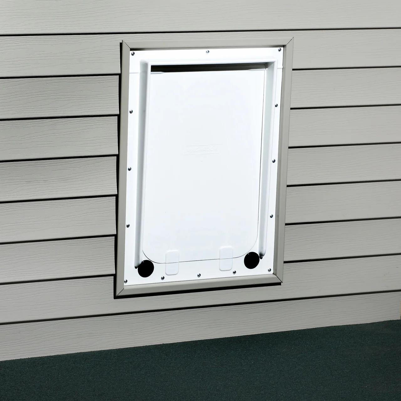 Lakeside Products Magnador 2-Way Pet Door - Image 7
